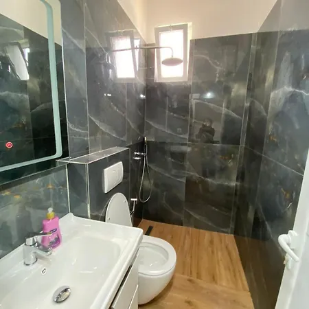 Tini Apartment Ksamil