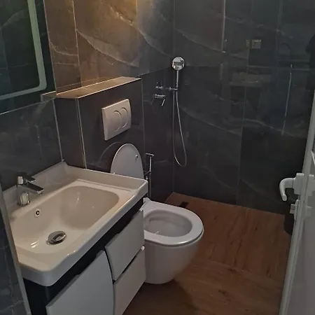 Tini Apartment *