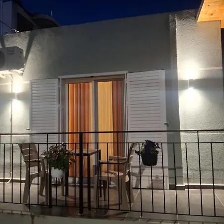 Διαμέρισμα Tini