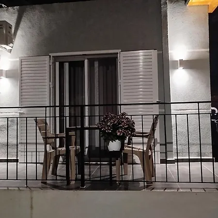 Διαμέρισμα Tini